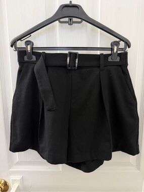 H&M Black Shorts with Belt